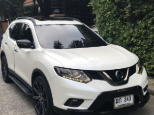 Sell ​​Nissan Xtrail 2.5v 4wd White Top model