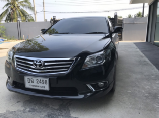 Selling a Toyota Camry Exo 2.0 black car