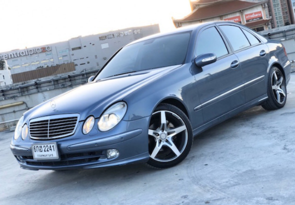 MERCEDES BENZ W211 E240 ADVANTGARDE 2.6 V6 2004