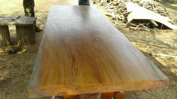 Big size Makha wood table