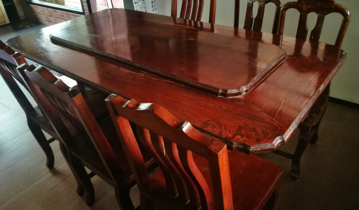 Sell Makha wood table, very real wood