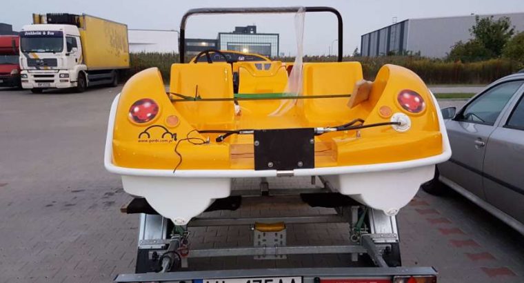 Special Offer – Unique motorboat VW TAXI + trailer