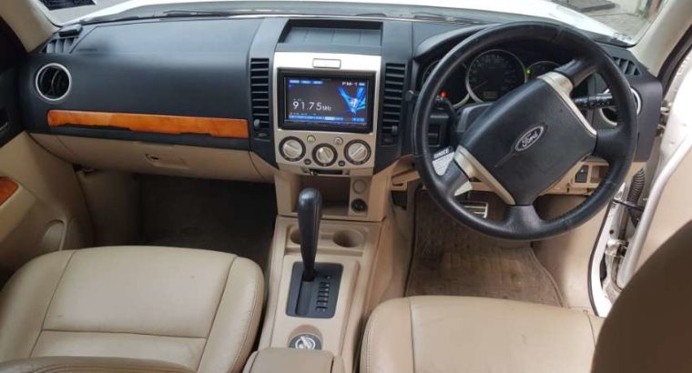 2011 FORD EVEREST 4wd