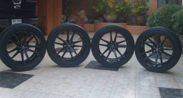 4 original COSMIS mags 22 X 10 with Nitto tires 28