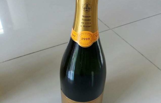 NEW YEAR SALE! Champagne Vueve Clicquot Ponsardin