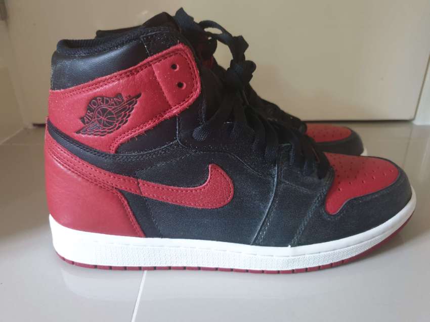 BRAND NEW Air Jordan 1 Retro High OG Banned / bred