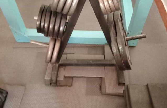 POWER RACK /WEIGHT PLATES (108 kg)