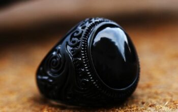 MAGIC RINGS THAT CAN HELP YOU TO BECOME RICH.